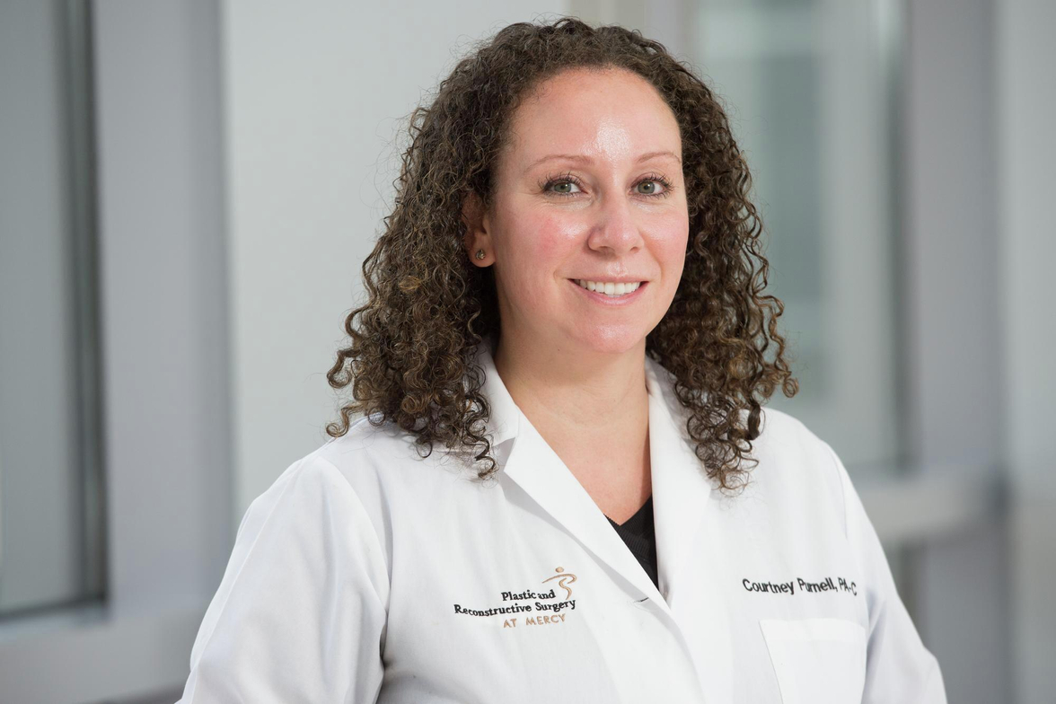 Courtney Purnell PA_Labcoat_Interior_Hallway_Glass_Window_8.24.2020_Courtney Purnell PA (5).jpg