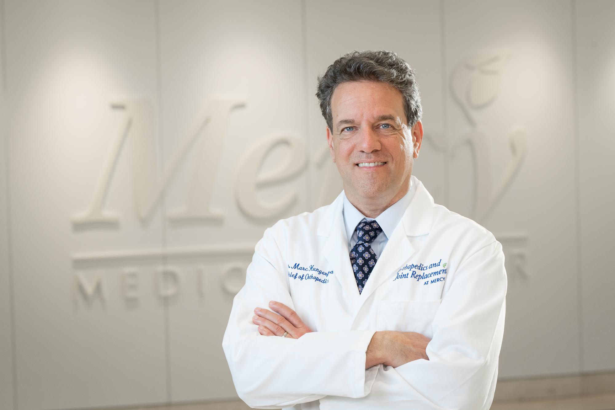 Mercy Medical Center Now Offers Patients New Smart Knee Implants Dr
