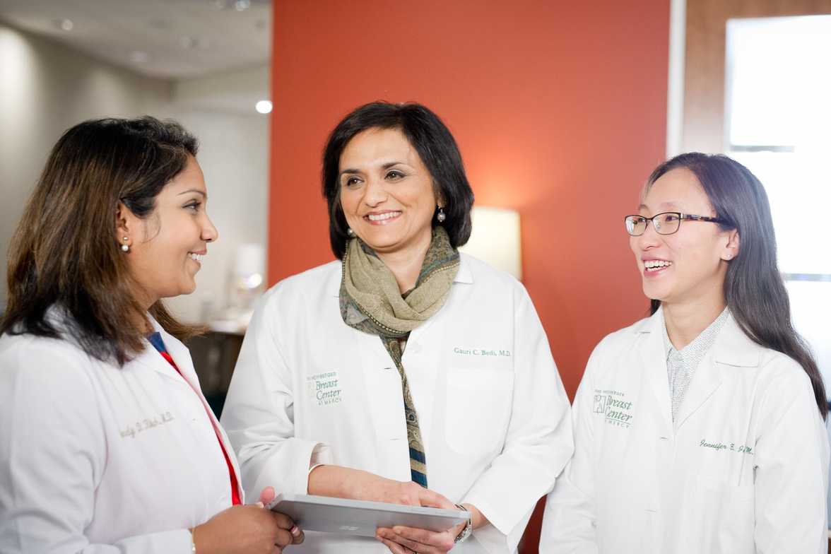 Kotiah_Bedi_Joh_Labcoat_Indoor_Weinberg 5_11.27.2016_ggp111916_0404.jpg