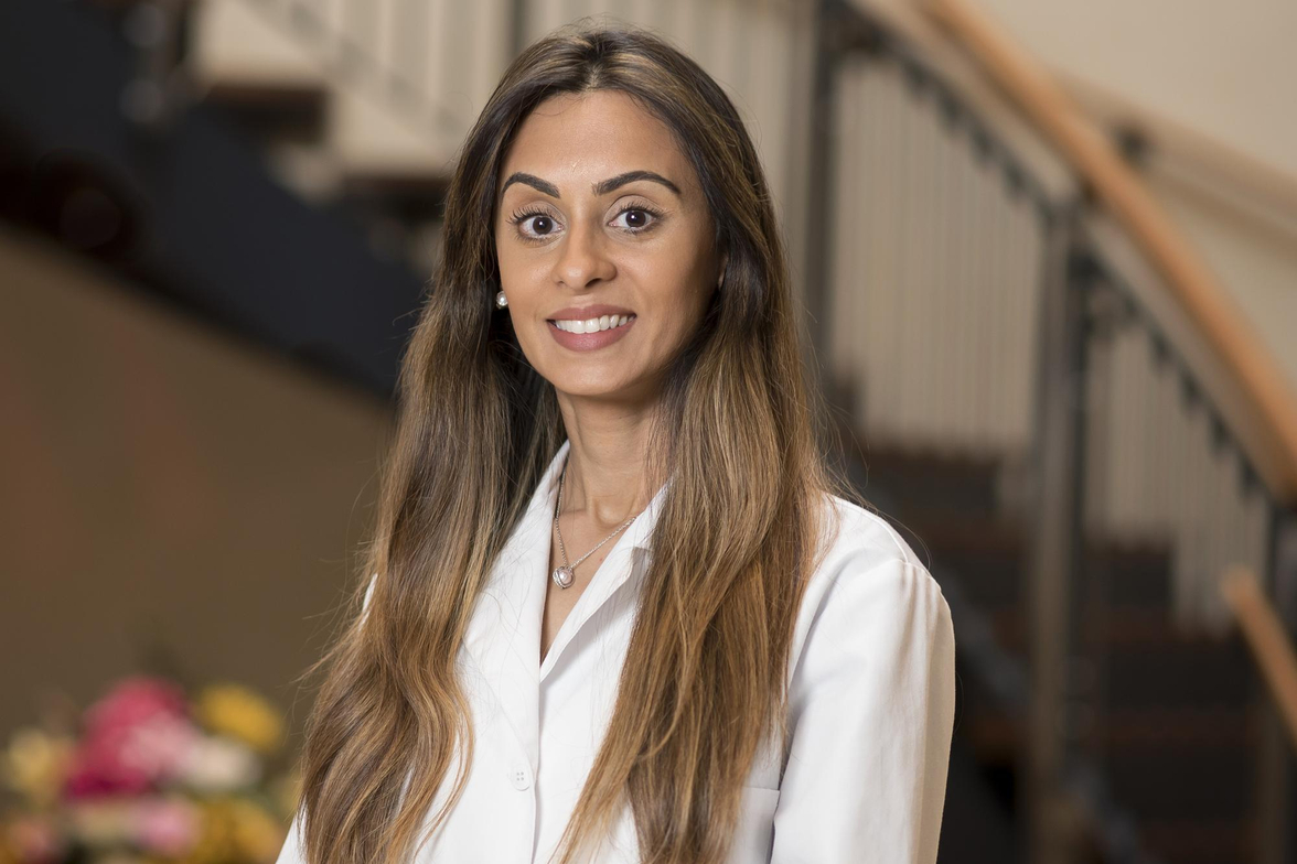 Patel_Labcoat_Staircase_4.5.2017_Women's Imaging_Commercial_4.3.17_7.jpg