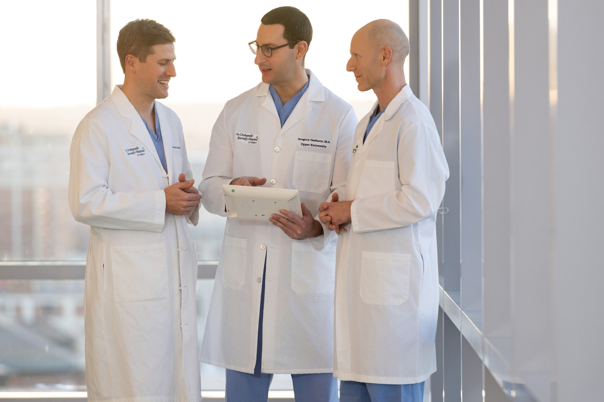 Mercy-ShoulderElbowWristAndHandCenterDoctors_0076-020.jpg