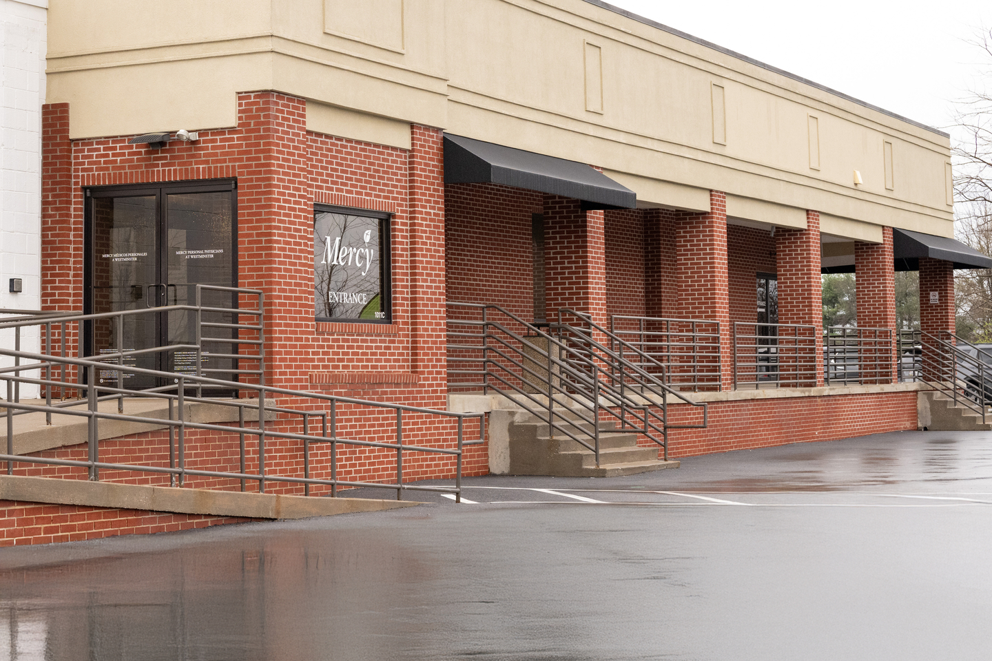 Mercy-MercyPersonalPhysiciansAtWestminster-Exteriors_0033-008-web-hero-image-2.jpg