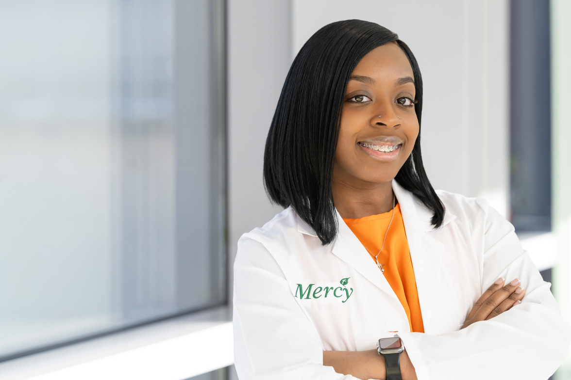 Mercy-PAJaelynHeyliger-0111-013.jpg