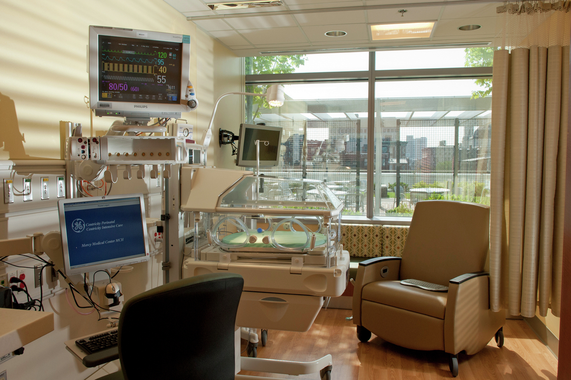 MercyMedicalCenter-NICU-Room-5x7-300dpi--KJP_1090.jpg