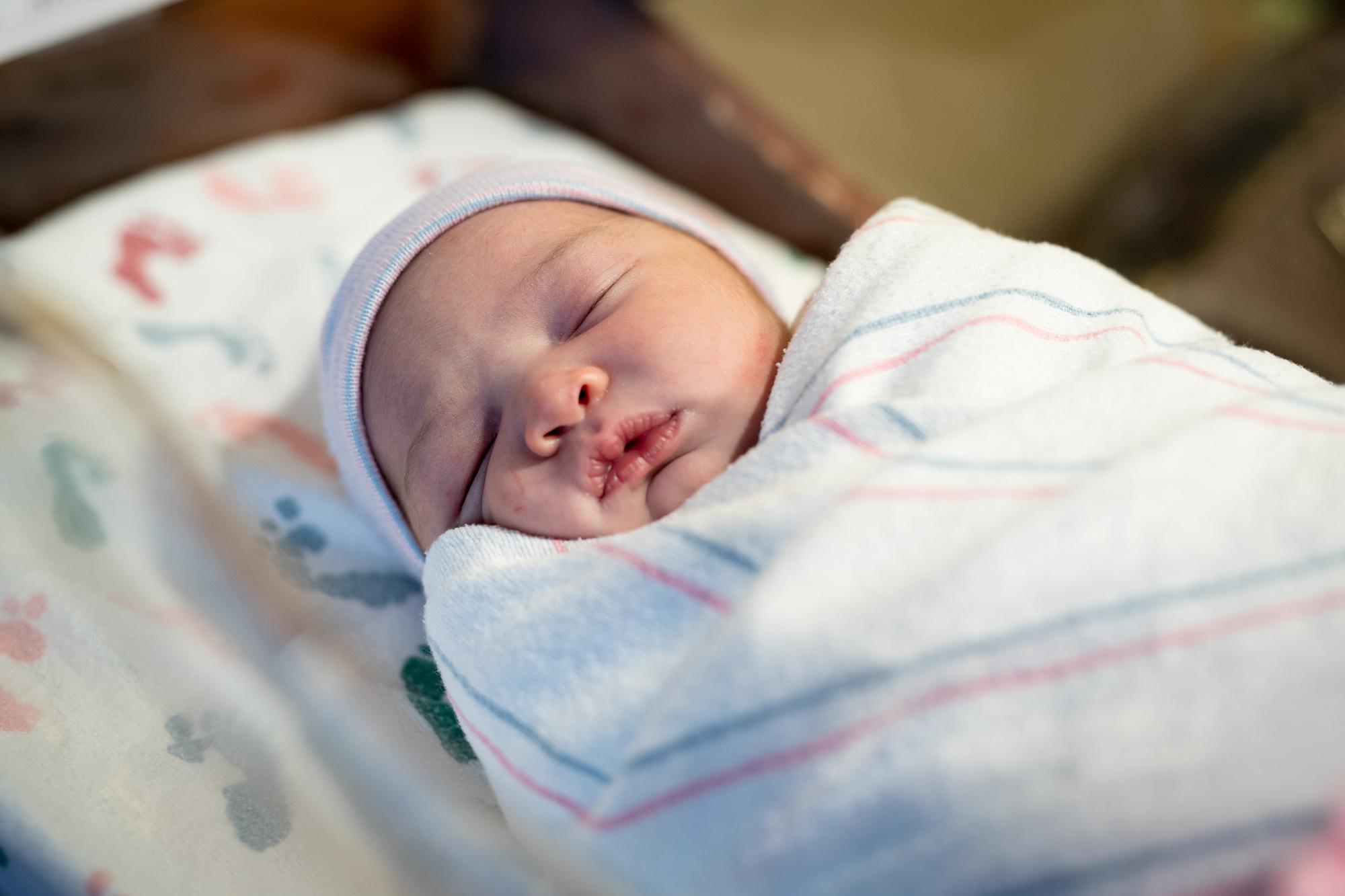 sleep-training-baby-dr-ashanti-woods-mercy-baltimore-md